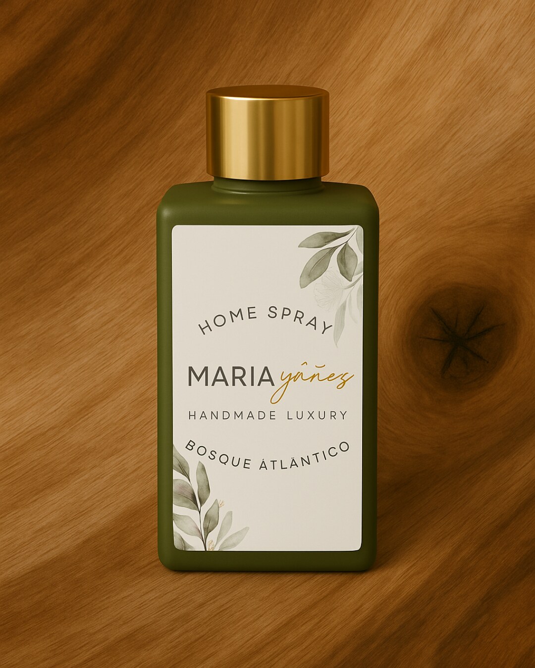 Home spray Bosque Atlántico sobre madeira em tons verdes